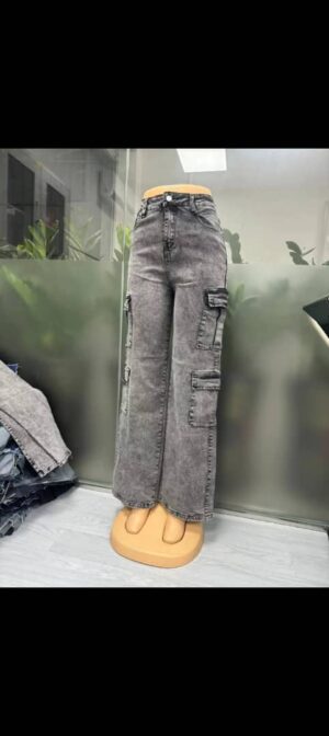 FEMALE JEANS BRAND QUALITY NEW