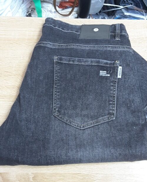20240904_144554 40w jeans high quality